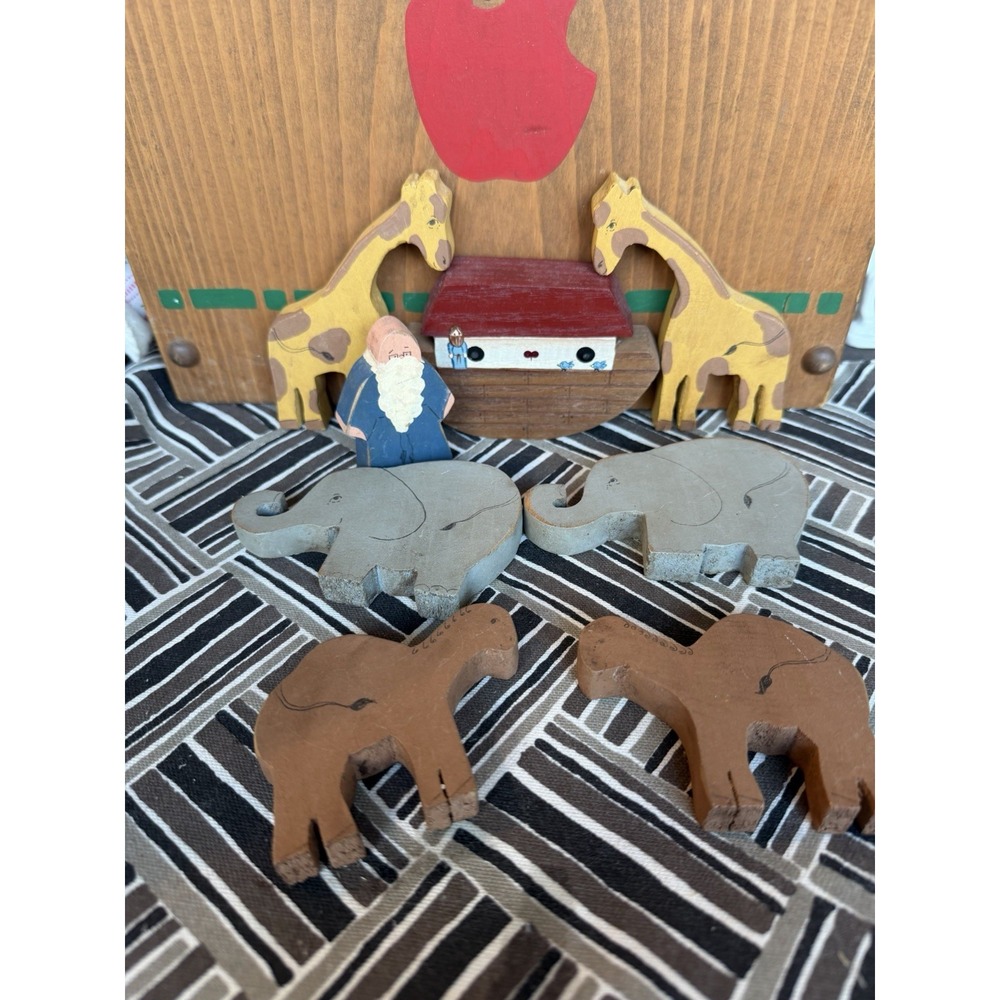 Noah's Arc Wood Handpainted Bible Story Display Nick Nacks